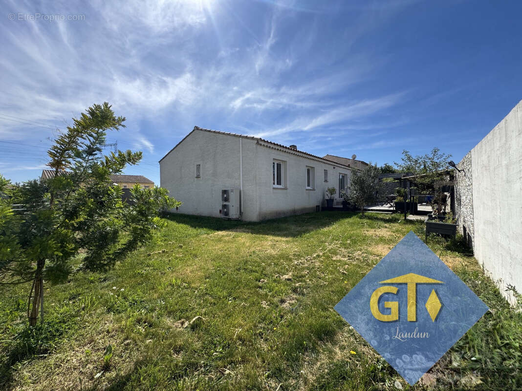 Maison à SAINT-PAUL-LES-FONTS