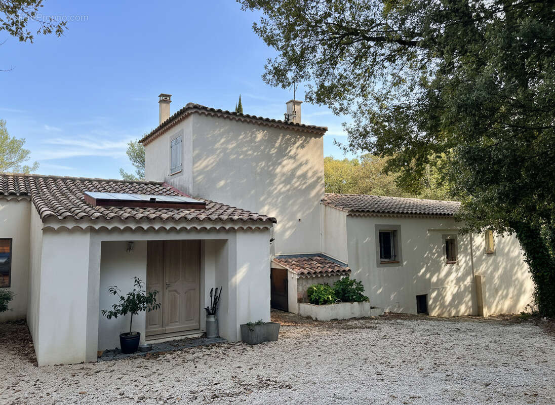 Maison à LA BOUILLADISSE