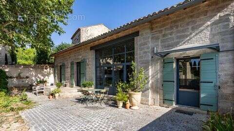Maison 148 m² à Maussane-Les-Alpilles  - photo 2