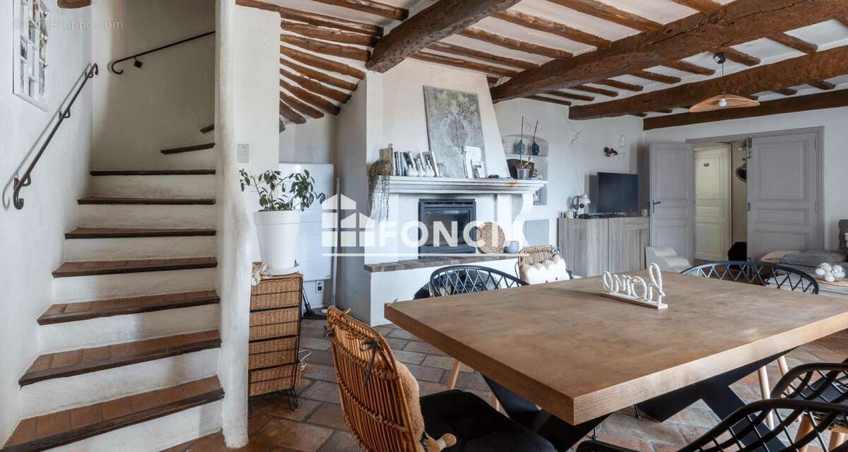 Maison à AURIBEAU-SUR-SIAGNE