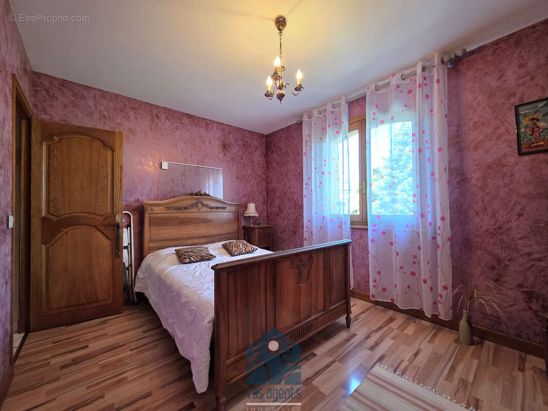 Maison à COMBRONDE