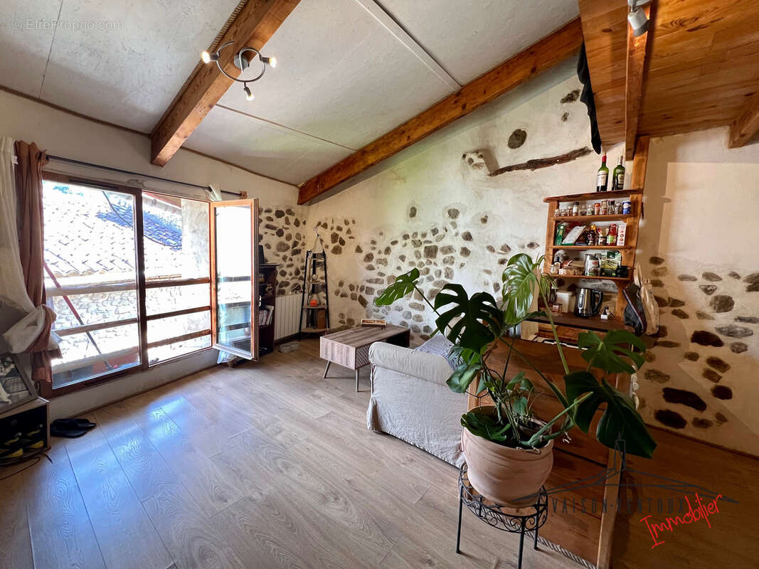 Appartement à BUIS-LES-BARONNIES