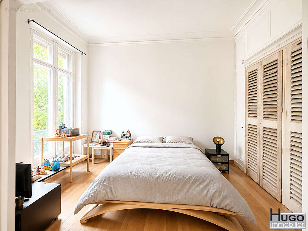 Bordeaux- jardin public- rue de la course- duplex 200m² + patio + 3 caves ! - photo 11