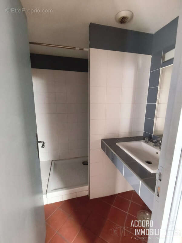 Duplex- 58.37m2- beziers rue pietonne - photo 5