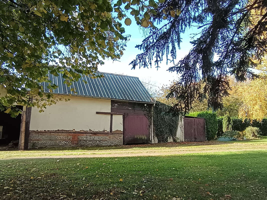 Maison à ESCLES-SAINT-PIERRE