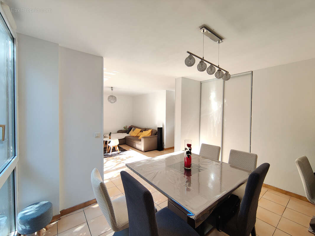 Appartement à NIMES