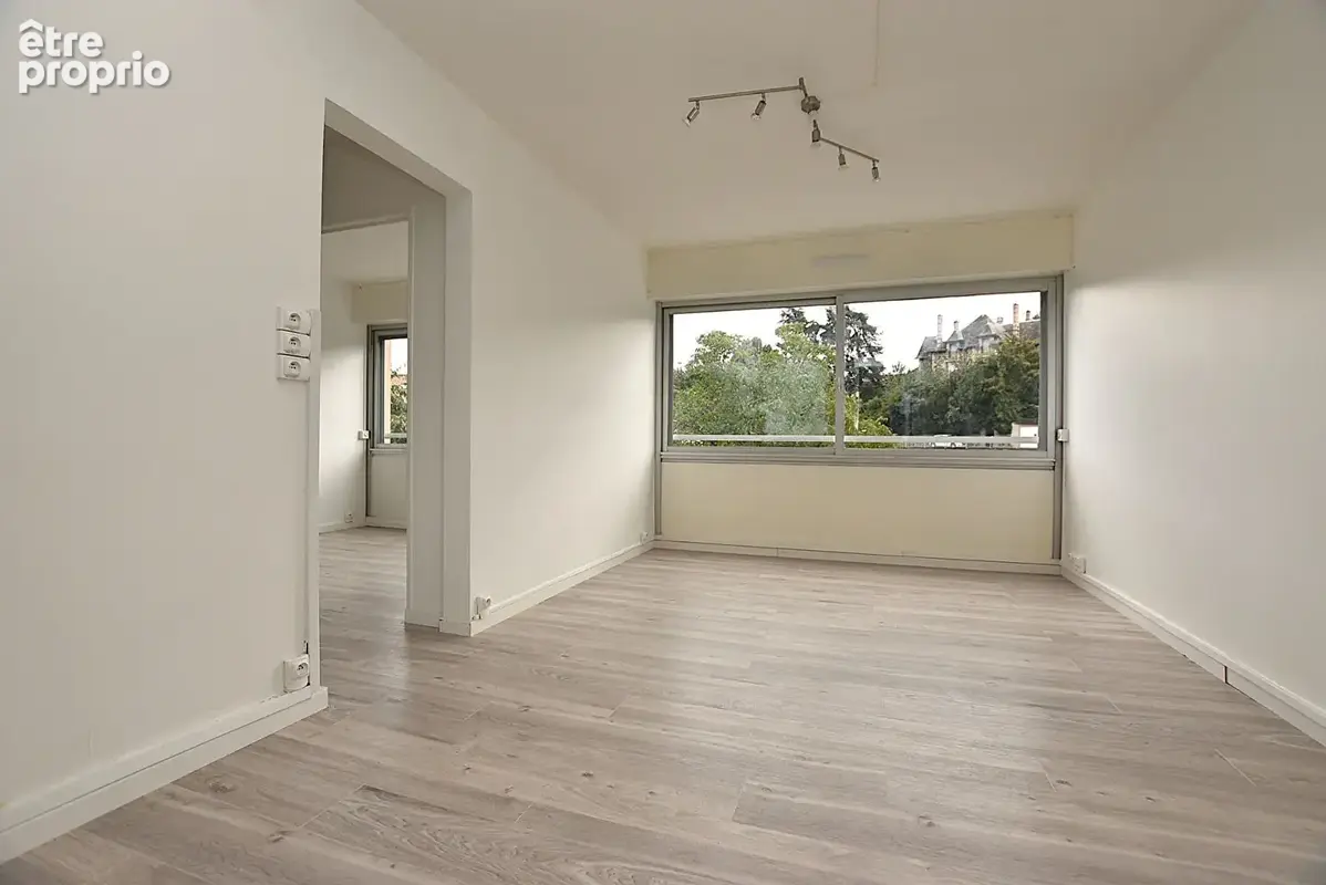 F2 de 35 m² avec parking couvert - photo 2
