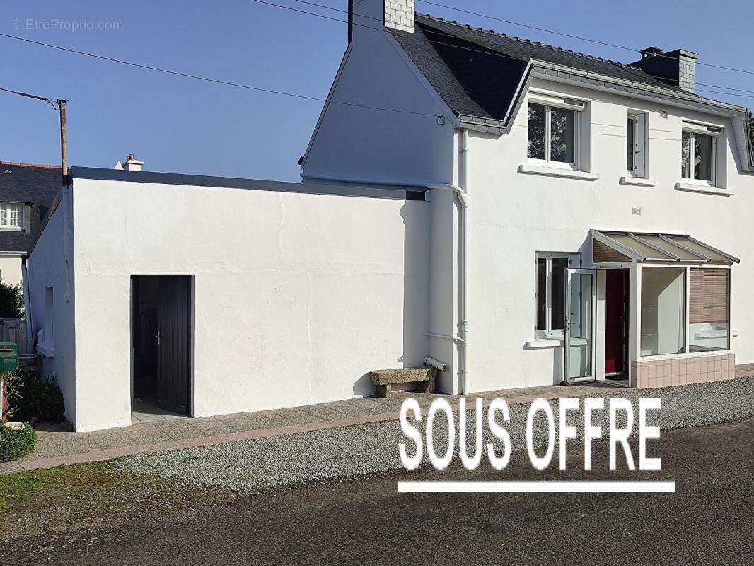 Maison à MELGVEN
