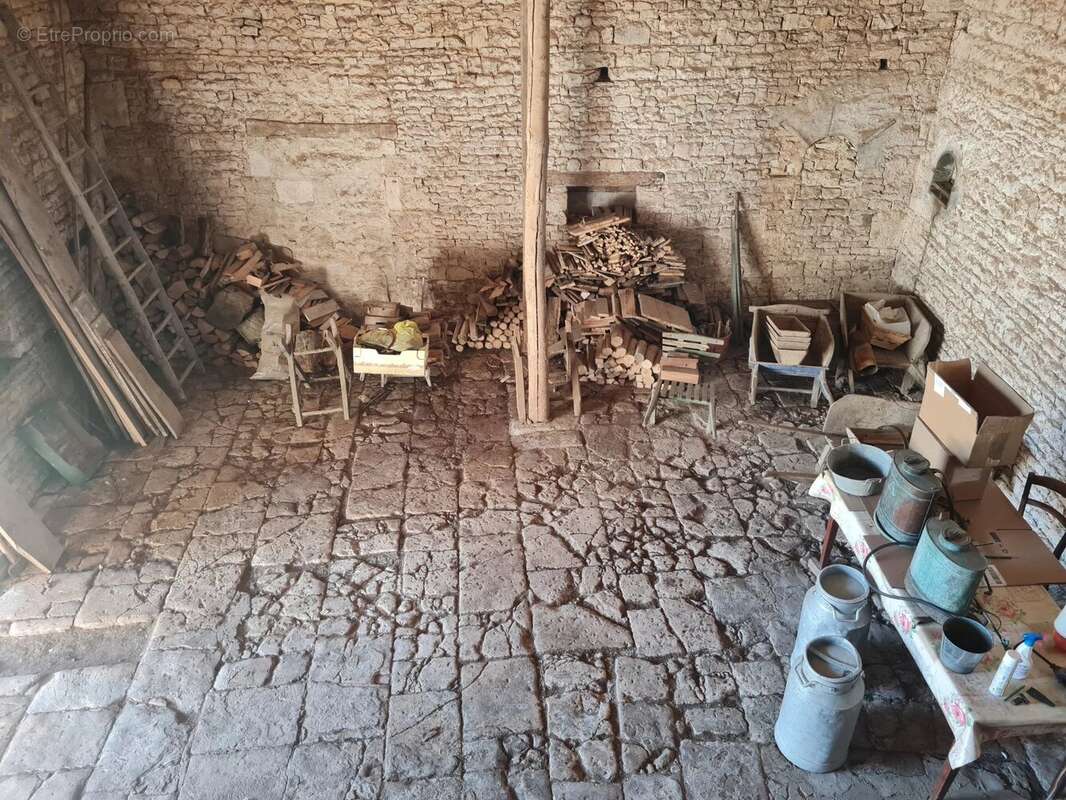 Maison à VERTEUIL-SUR-CHARENTE