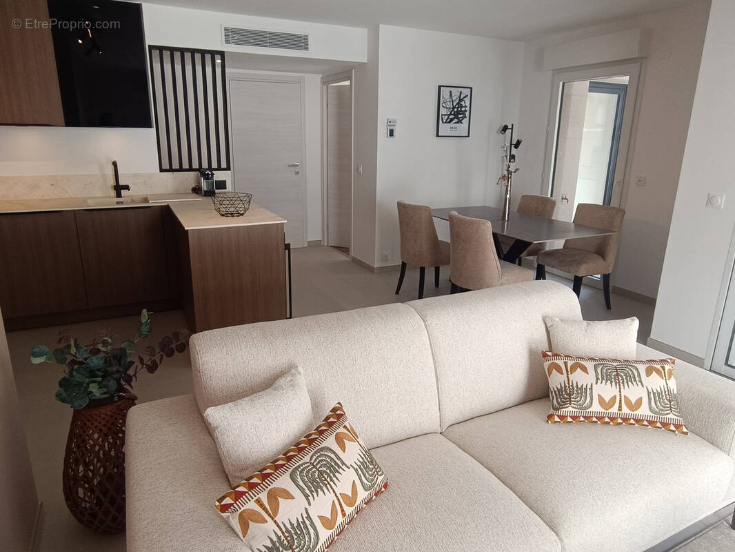 Appartement à FREJUS