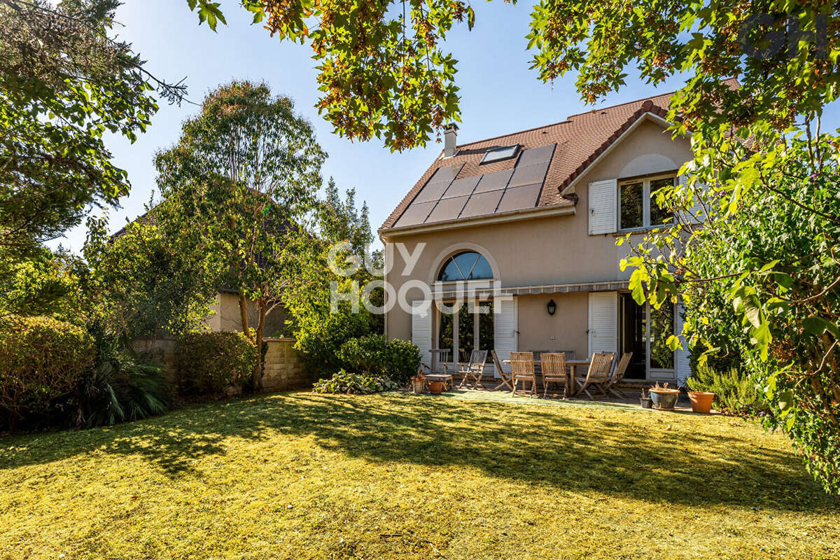 Maison familiale avec sous-sol de 7 pieces (173 m²) à soisy-sur-seine - photo 2