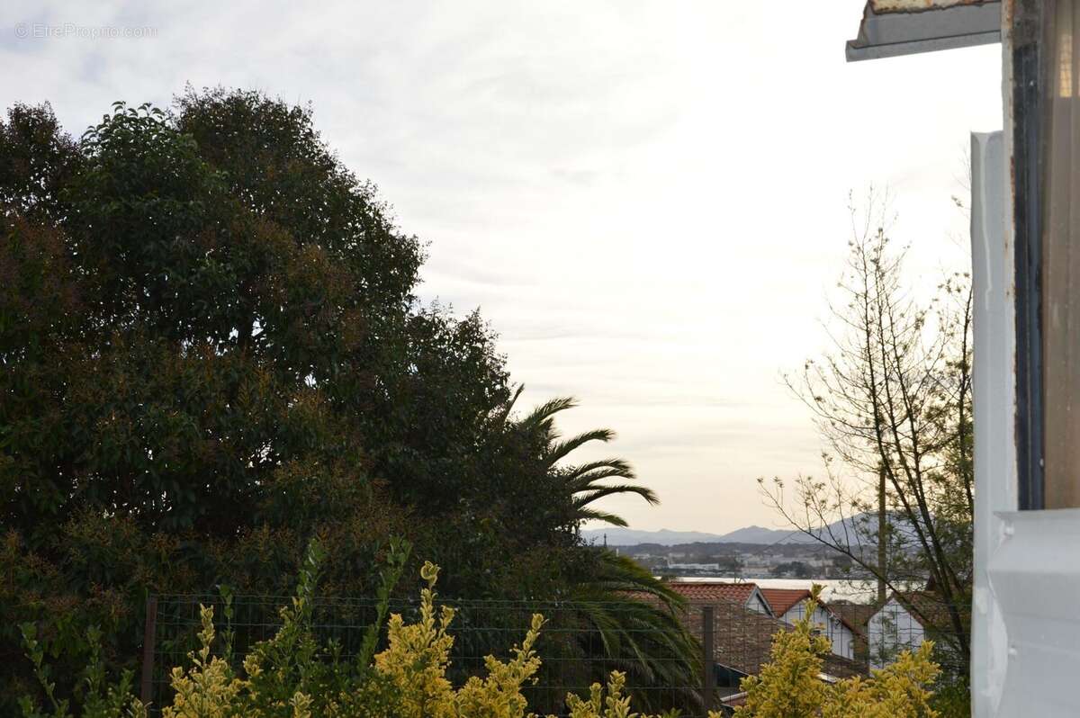 Maison 104 m² à Boucau  - photo 2
