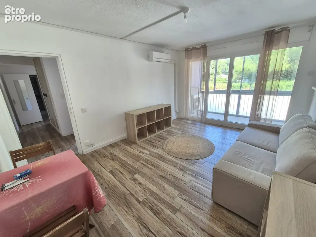 Toulon   4 Chemins des Routes  Bel appartement T2 rénové avec terrasse et stationnement - photo 2