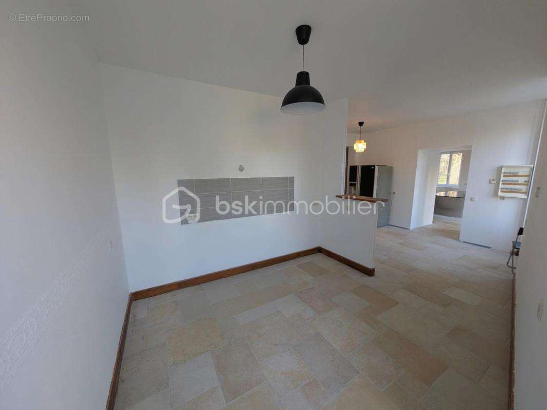 Appartement à MONTAUBAN-DE-BRETAGNE