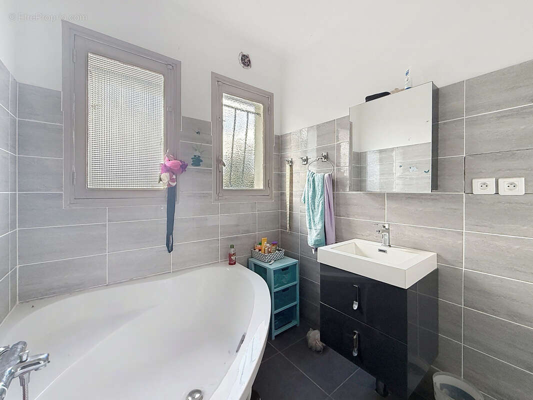 Appartement à ALLASSAC