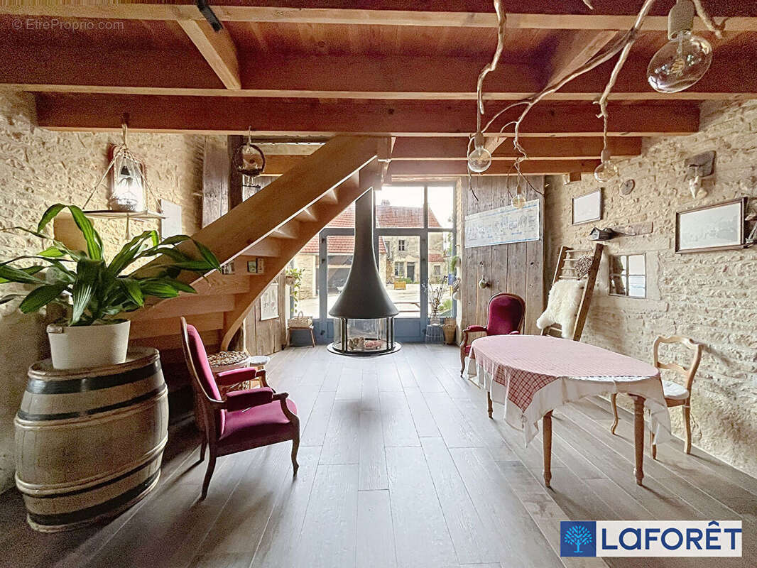 Maison Saulx Le Duc (luxerois) 3 pièce(s) 178.5 m2 - photo 8