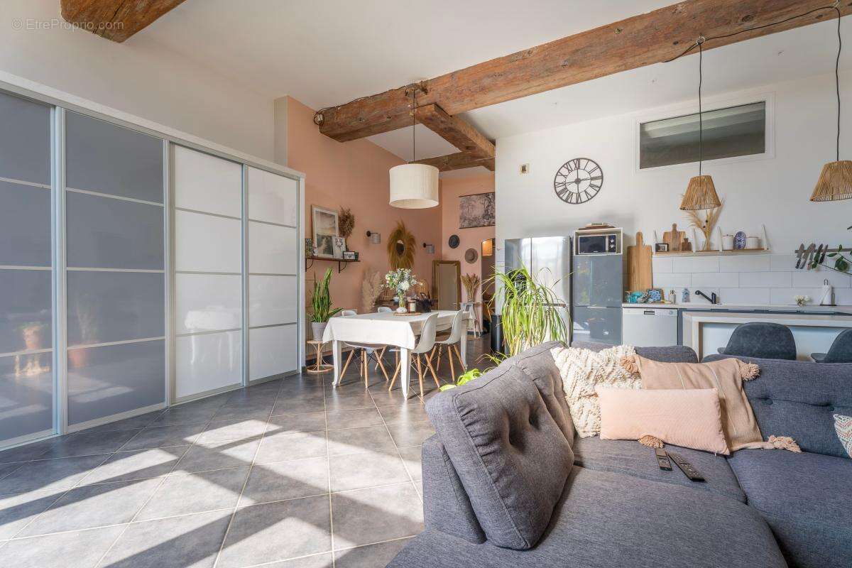 Appartement à BULLY