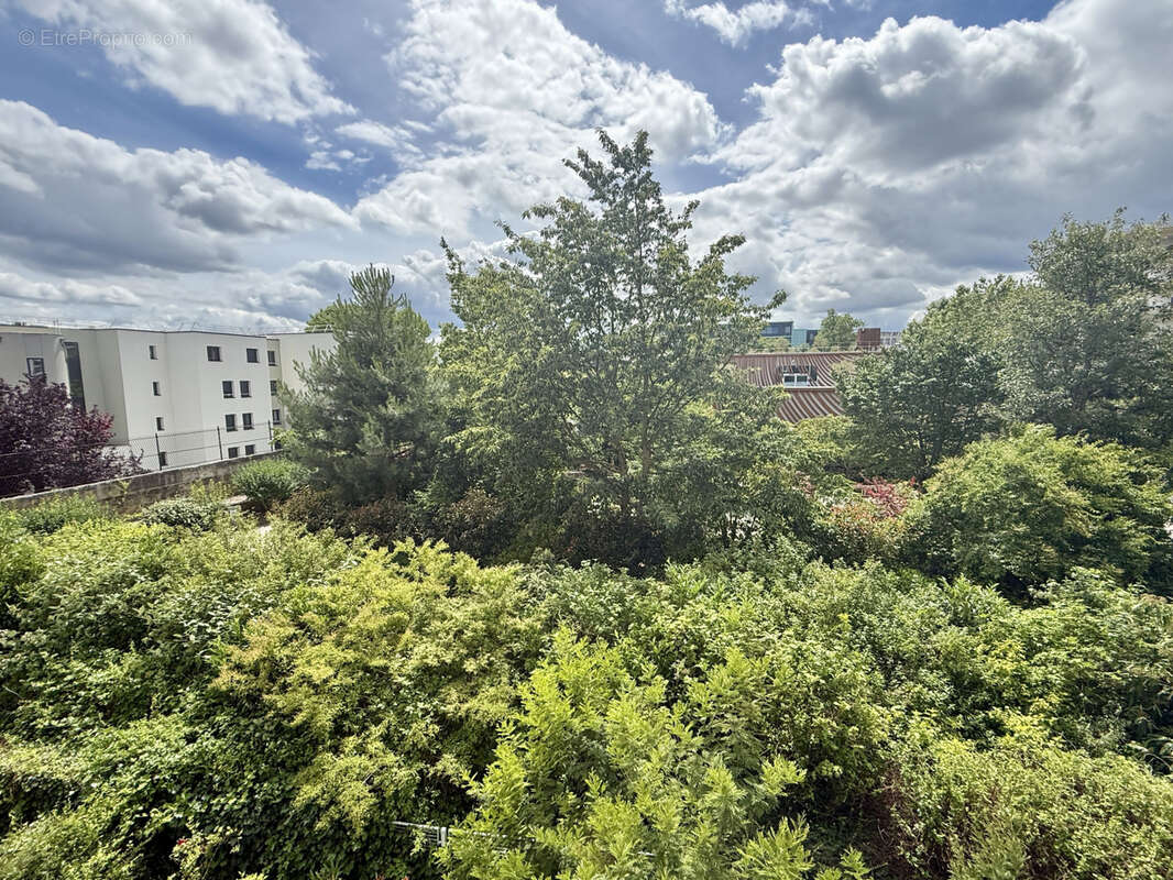 Appartement à ISSY-LES-MOULINEAUX