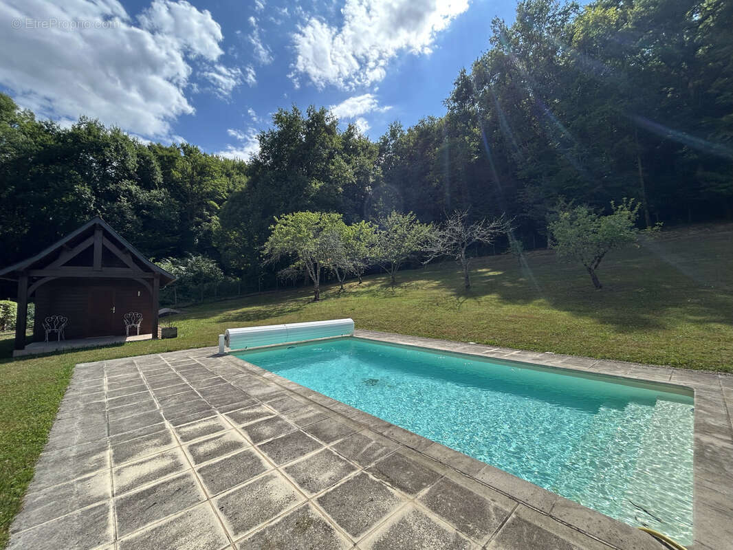 Maison à SAINT-VIANCE