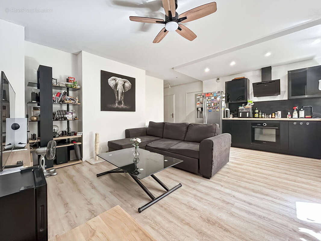 Appartement à ROSNY-SOUS-BOIS