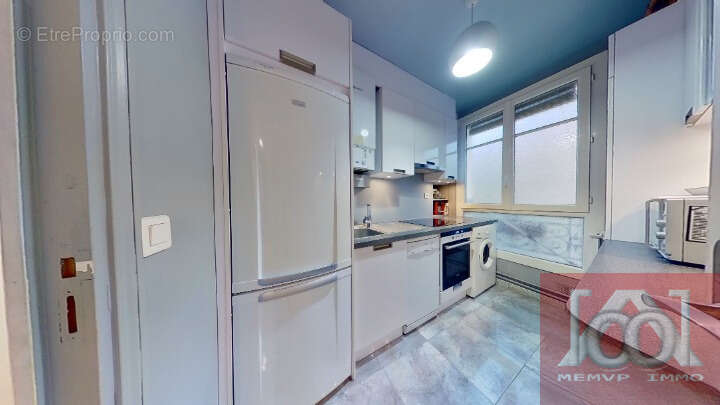 Appartement à LEVALLOIS-PERRET