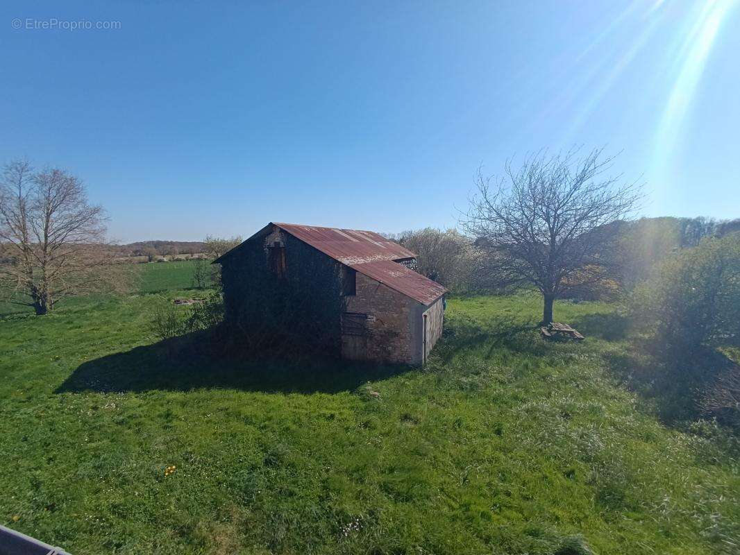 Maison à VALLON-SUR-GEE