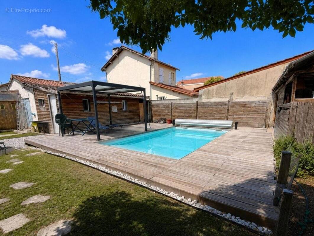 Photo 1 - Maison à BEGLES