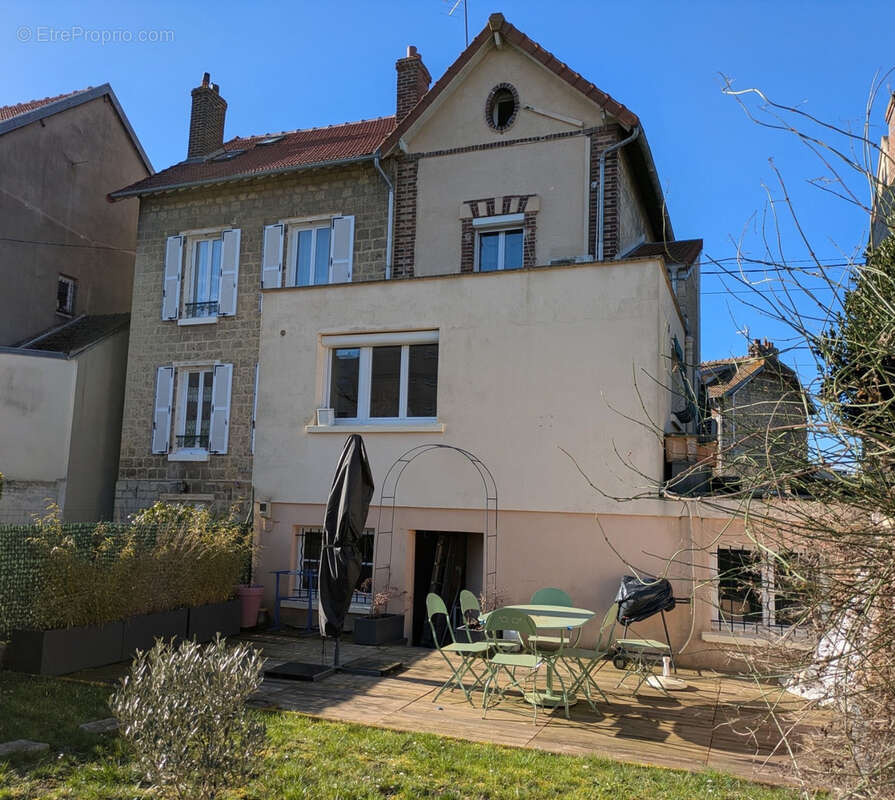 Maison à BEAUMONT-SUR-OISE