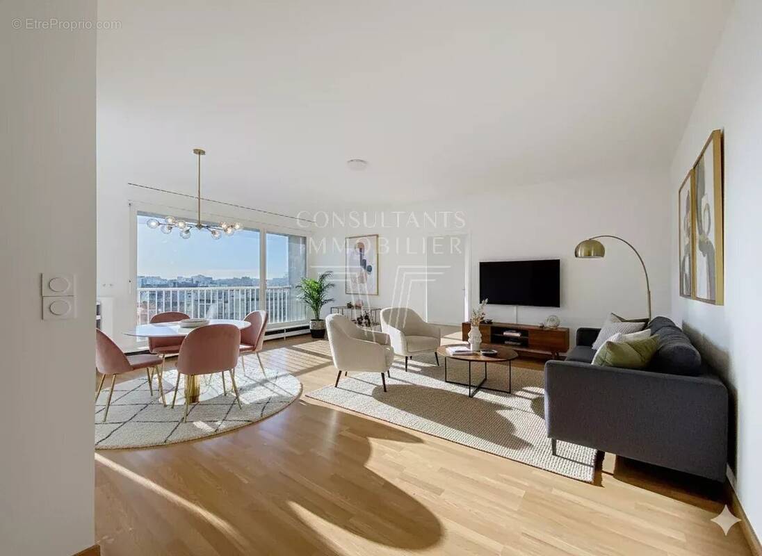 Appartement à PARIS-15E
