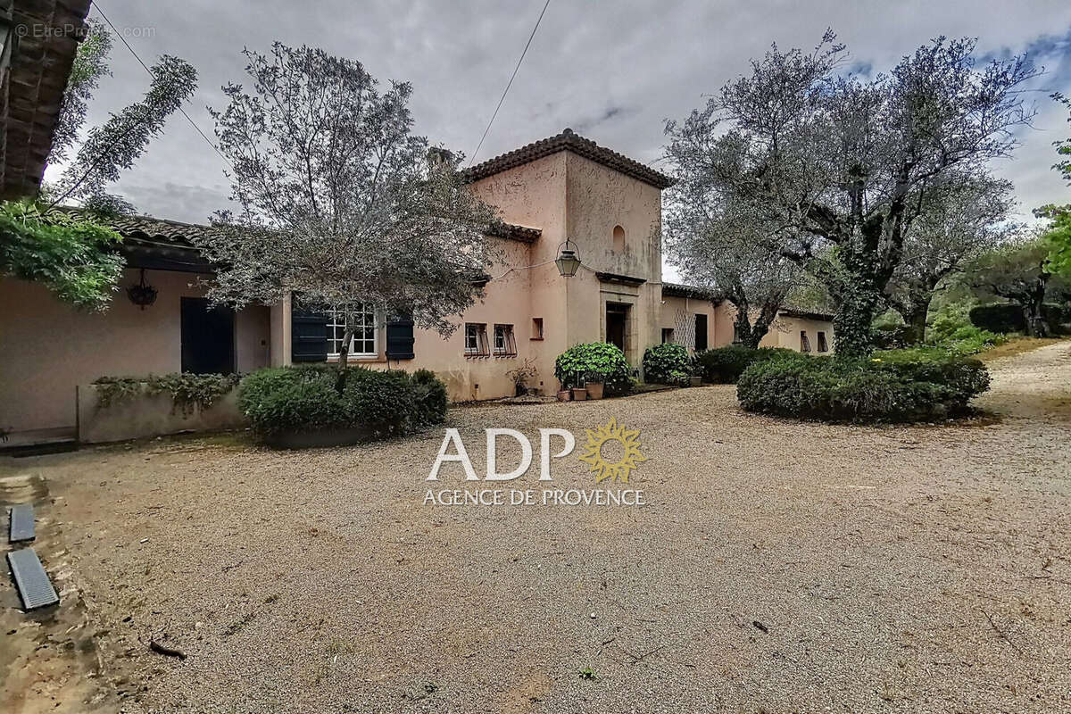 Maison à PEYMEINADE