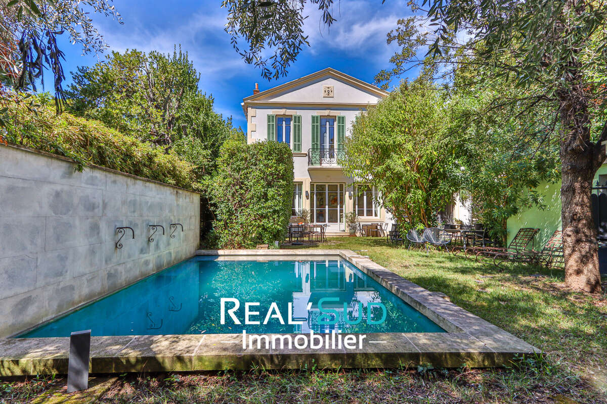 Maison à MARSEILLE-8E