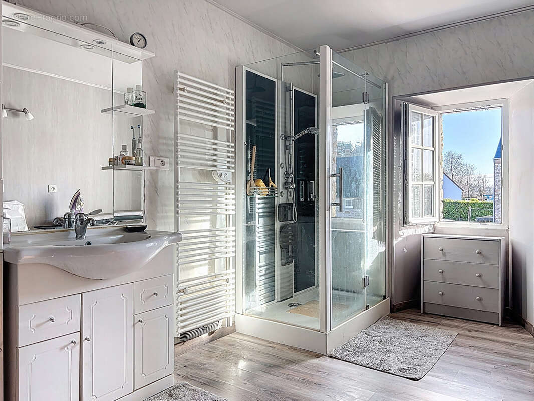 Maison à NEUFMESNIL