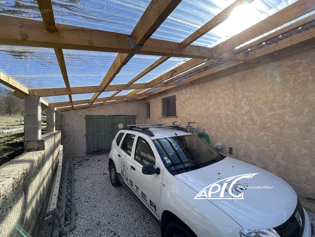 Maison à VALDEROURE