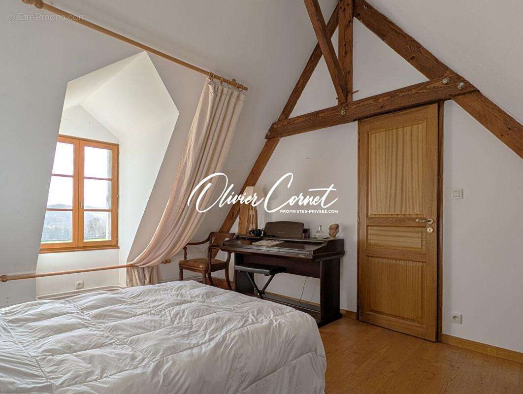 Maison à SAINT-DENIS-D'AUTHOU