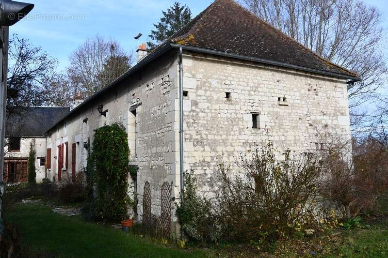 Maison à MARCE-SUR-ESVES