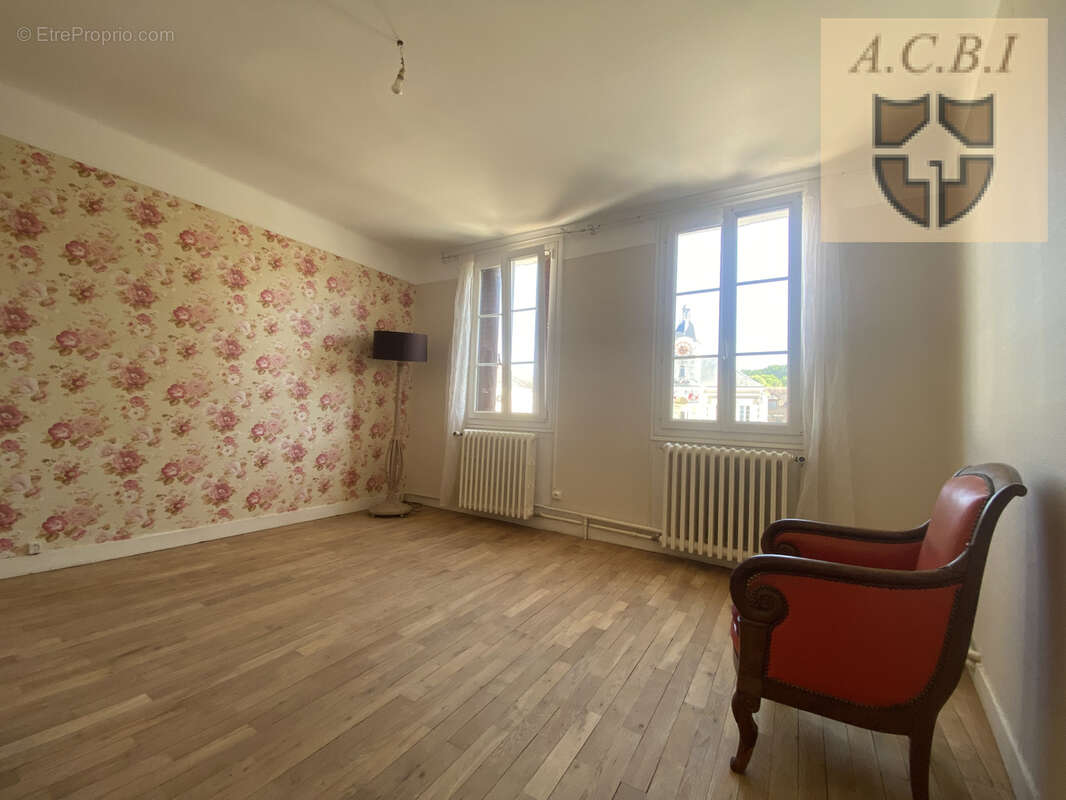 Appartement à VILLIERS-SUR-LOIR