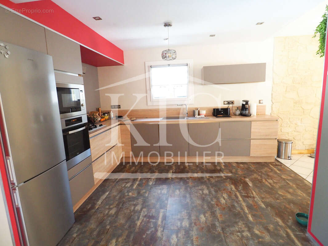PROCHE CARCASSONNE - Maison 118 m2 4 chambres - Jardin, piscine, garage. - photo 6
