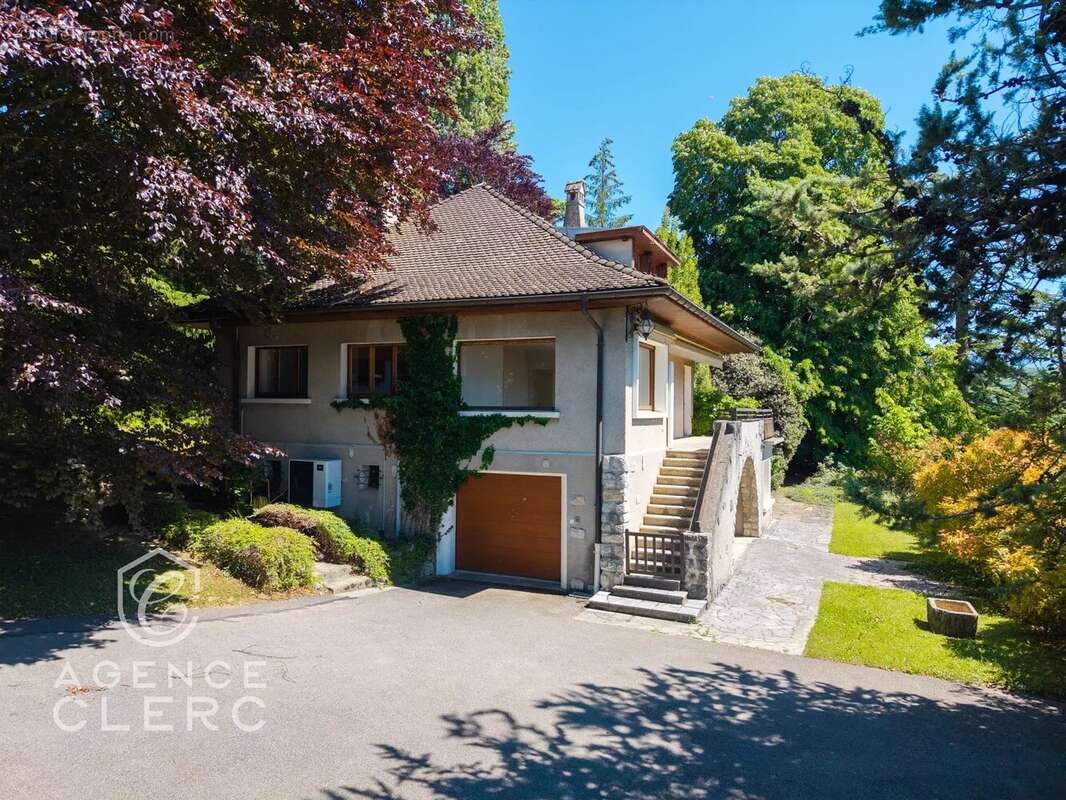 Maison à VEYRIER-DU-LAC