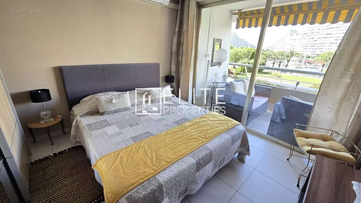 Appartement à VILLENEUVE-LOUBET