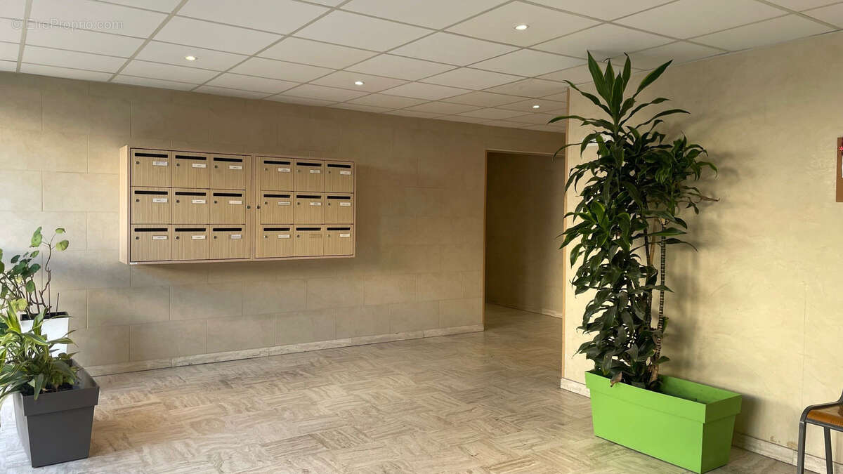 Appartement à MARSEILLE-6E