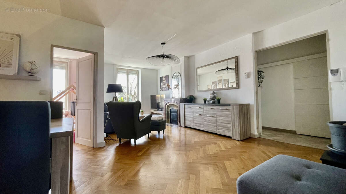 Appartement à VILLEURBANNE