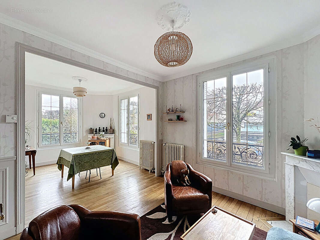 Maison à MONTGERON