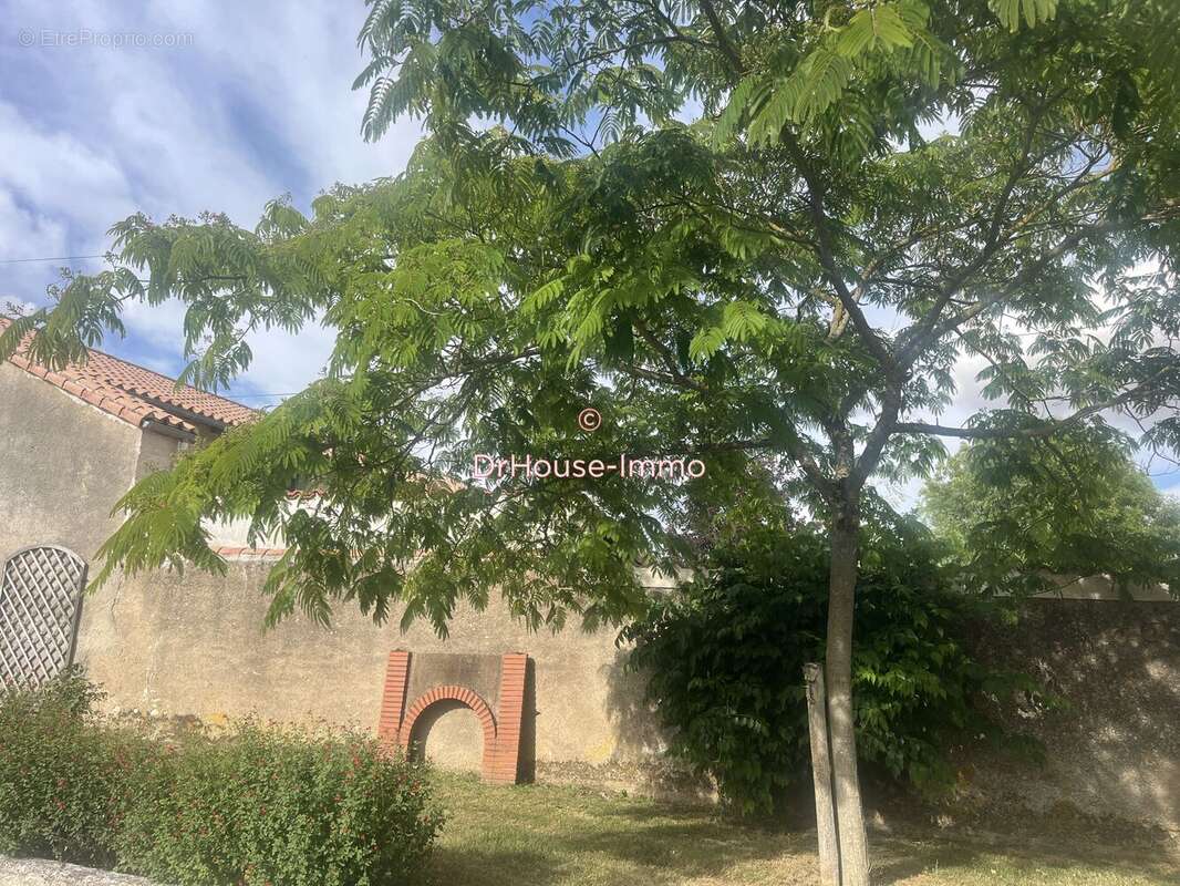 Maison 109 m² à Massognes  - photo 2