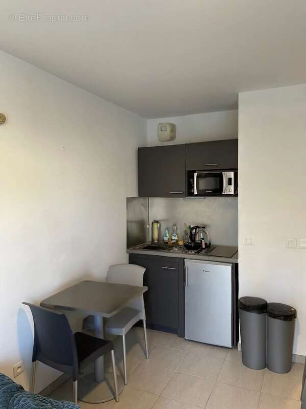 Appartement à MARSEILLE-5E