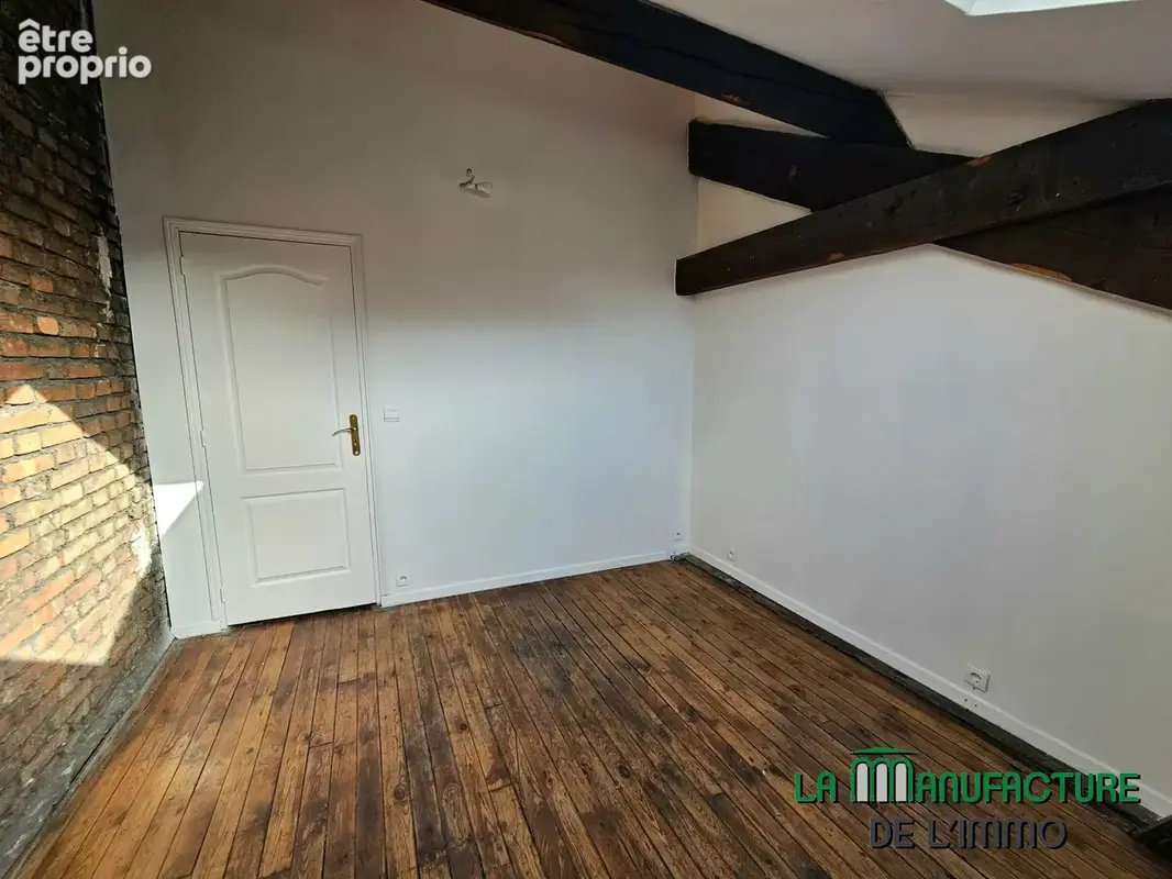 Appartement de caractère de type T3 de 53 m2 Carrez et 84 m2 au sol - Prox. Châteaucreux - photo 7