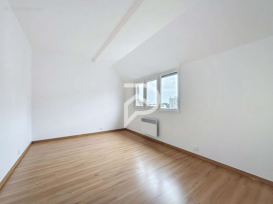 Appartement à CHAMPS-SUR-MARNE