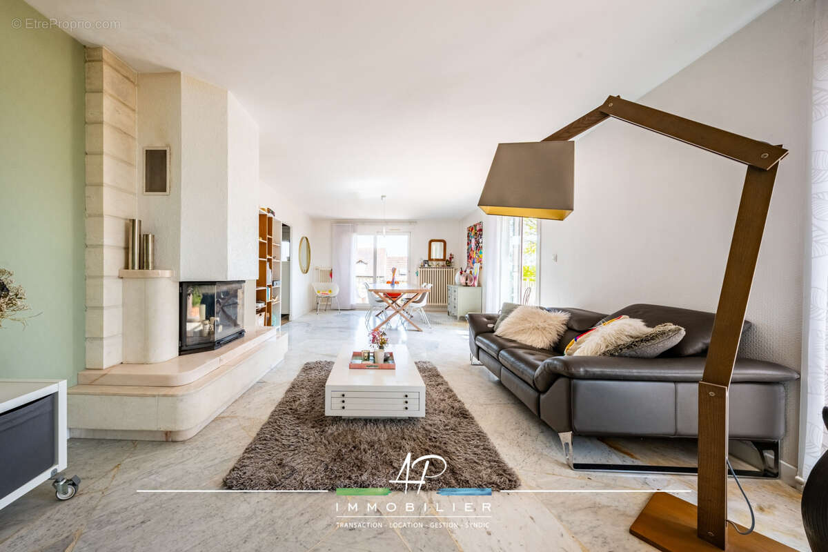 Maison à BELLENEUVE