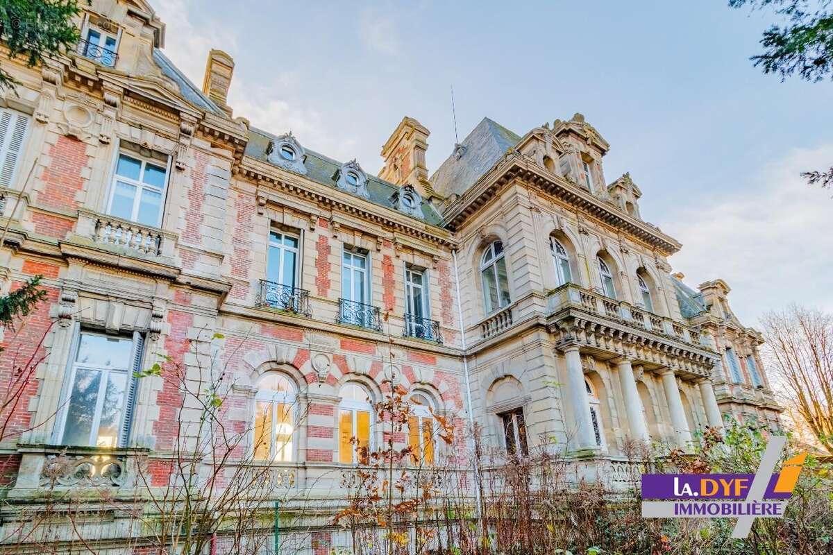 Appartement à COMPANS