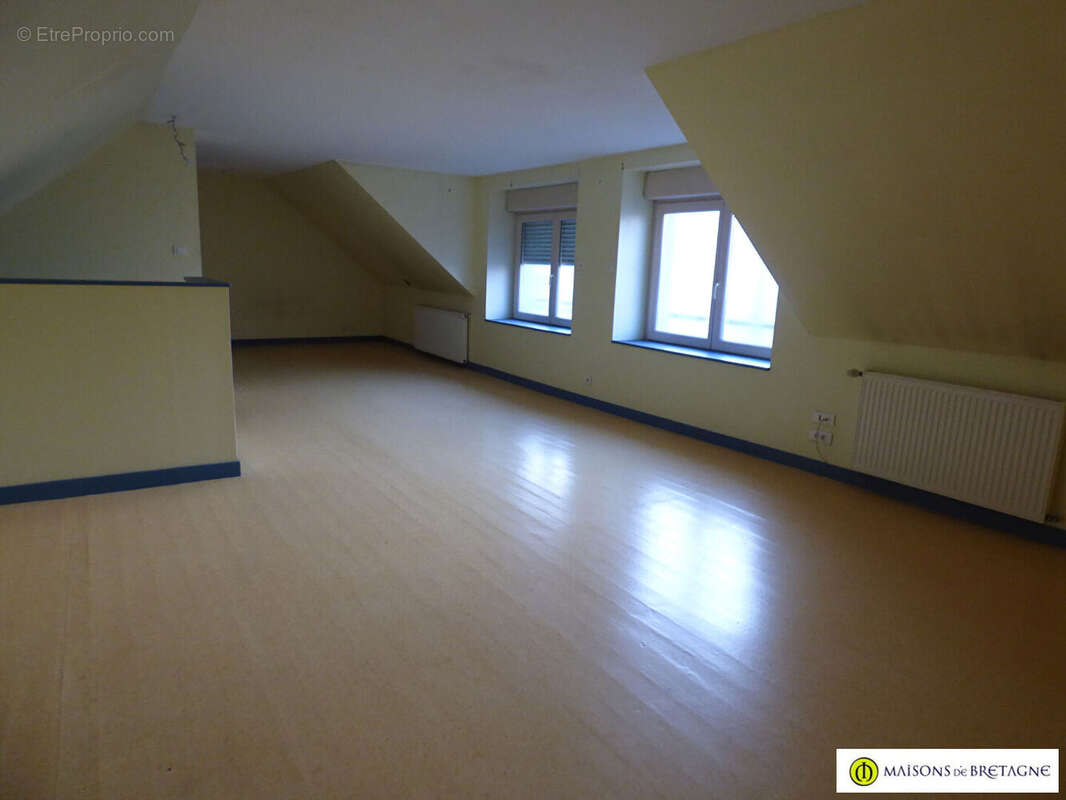 Bannalec, immeuble avec appartement et commerce - photo 11