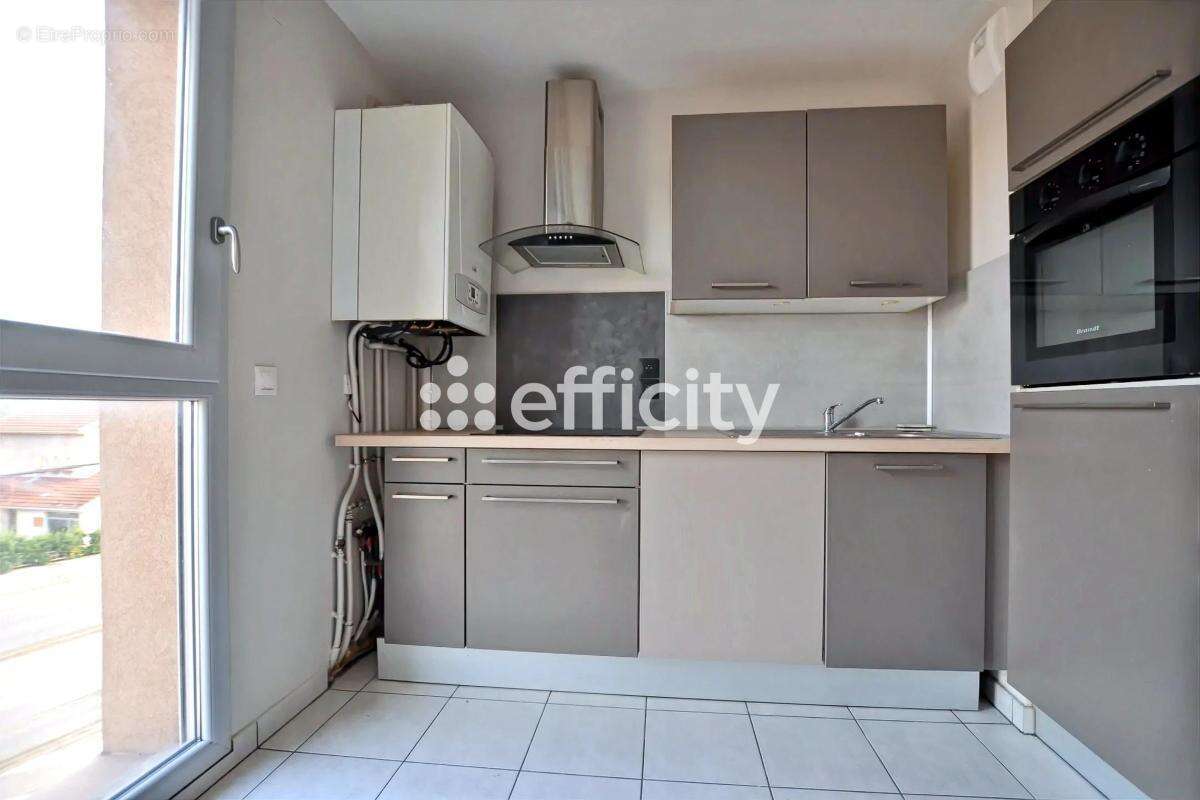 Appartement à VENISSIEUX